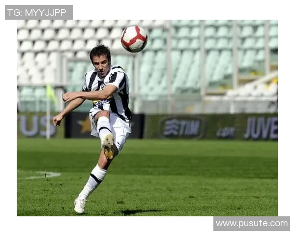 足球明星射门技巧深度解析与精彩瞬间图解分享