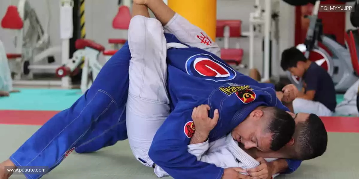 🎧互动弹幕，和千万球迷一起嗨翻全场！